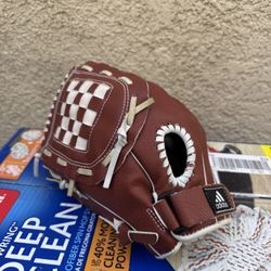 Adidas Girls Softball Glove. Easy Close. 12”