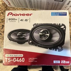 Pioneer 200 W Max (2) Speaker 4x6