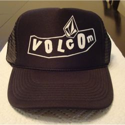 NEW Volcom Snapback Hat With Logo 