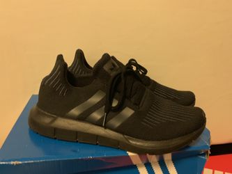 Men’s Adidas size 11