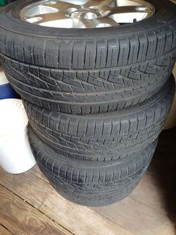 Tire sumitomo 215/55/R16 $400obo