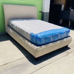 Queen Bed