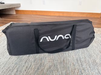 Nuna SENA aire Play Yard & Travel Crib - good condition