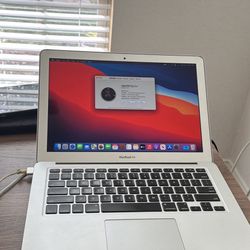 Apple MacBook Air 13" 