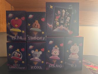 BT21 MCDONALDS TOYS ( read description )