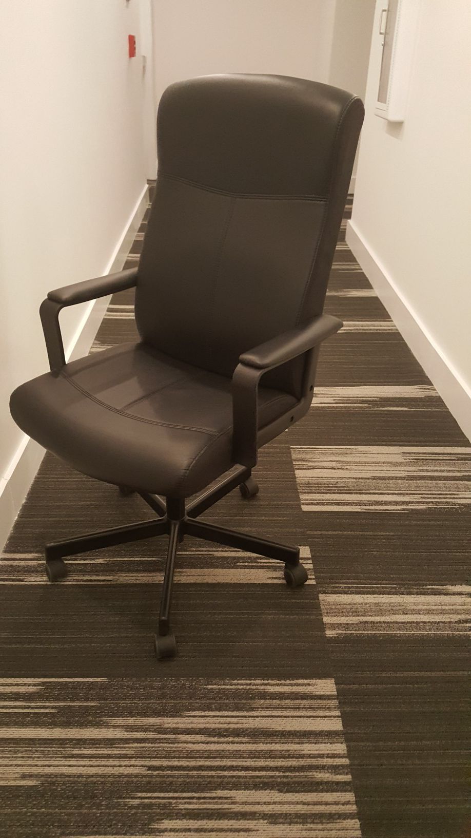 Several Office Chairs For Sale. Unique Opportunity!!