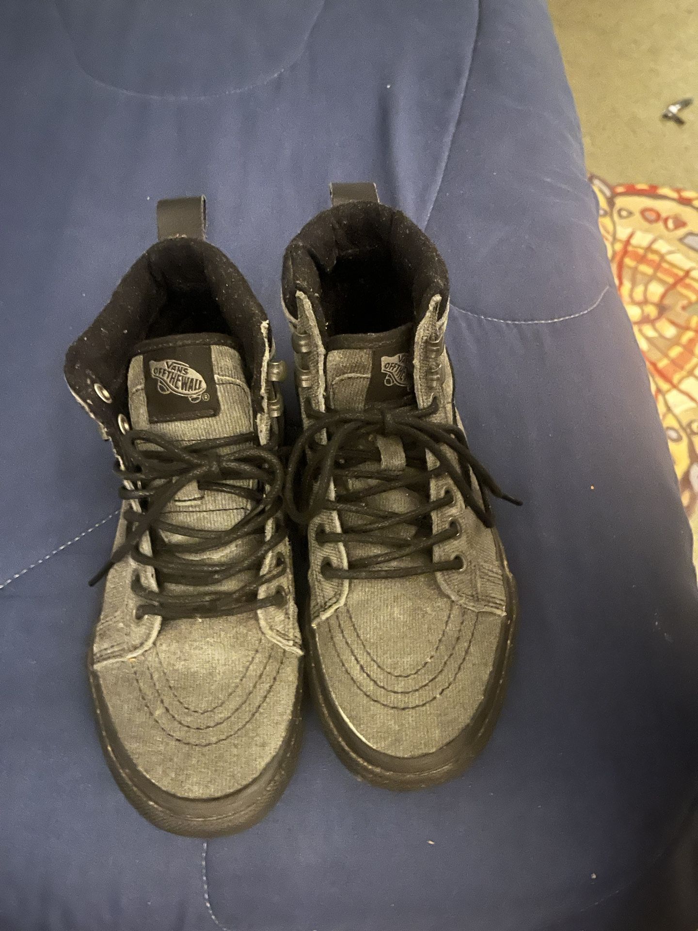 Vans MTE Size 6 Hardly Worn