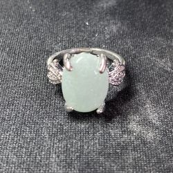 001-1 Myanmar Burma Jadeite Oval Jade Ring Size 5.75