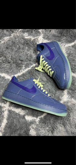 Air Force 1’s patent  leather ( SIZE 8 ) Runs big