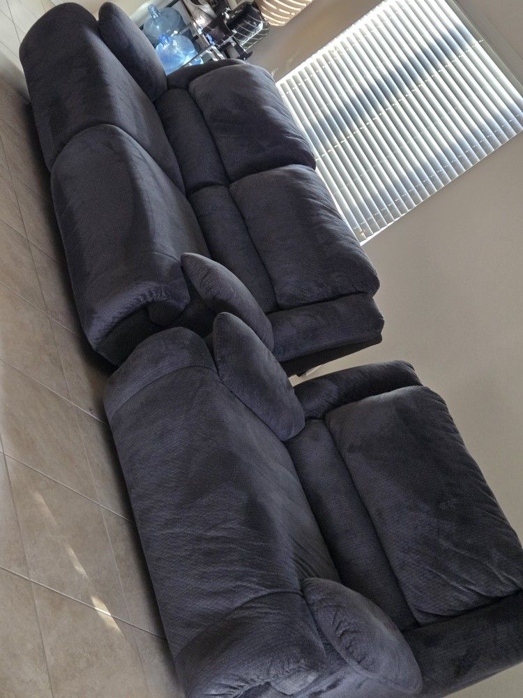 Couches Recliners Work Good No Stains Or Rips