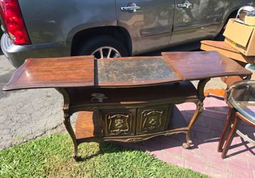 Vintage French Provincial style table/cart