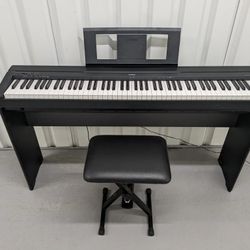 Yamaha Digital Piano with Wood Console Stand Bench and Pedal

