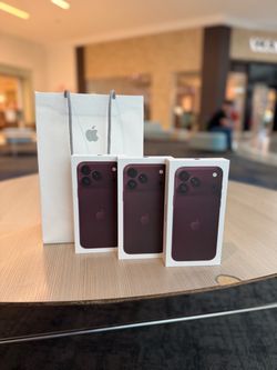 Iphone 18 pro Max burgundy 512 GB sold by apple.