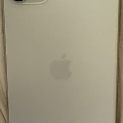 Lightly Used Unlocked iPhone 11promax 256GB Silver $300 obo