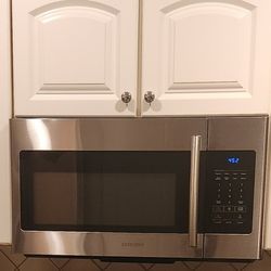 MICROWAVE UNDER CABINET SAMSUNG 