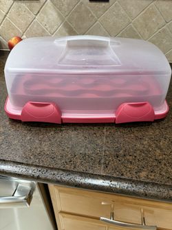 Cake And Cupcake Holders