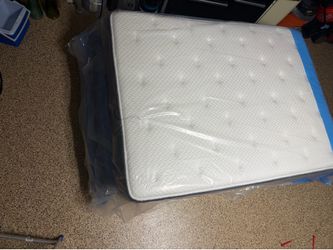 Like new condition mattress