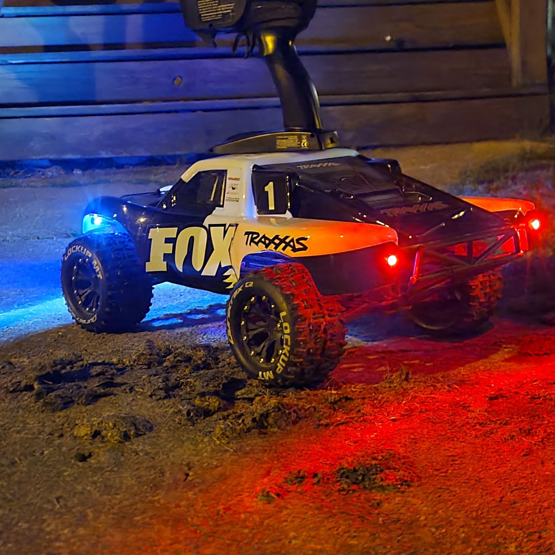 Traxxas Slash 4x4 With Charger And 3s Lipo