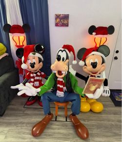 2025 Home Depot Christmas Mickey and Minnie