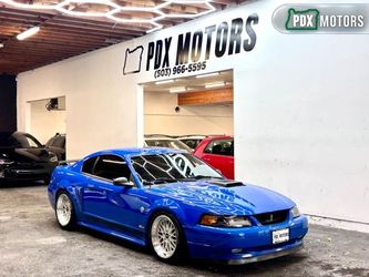 2004 Ford Mustang