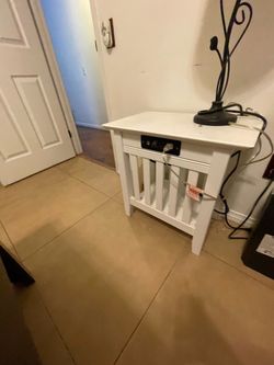 White Wood End Table electric