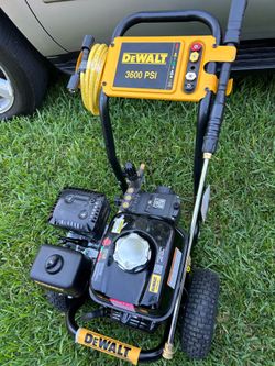 $400$ 3600 PSI 2.5 GPM Gas Pressure Washer with Honda GX200 Engine, Heavy-Duty Commercial Cold Water Power Cleaner
