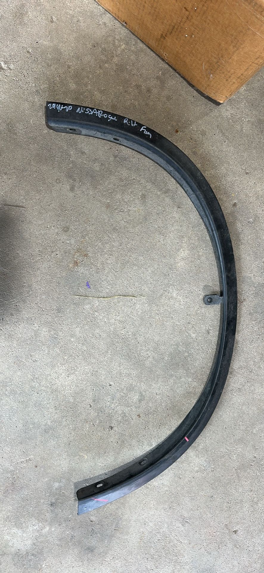 2014-20 Wheel Arch Trim Front Right Fits 2014-2020 Nissan Rogue