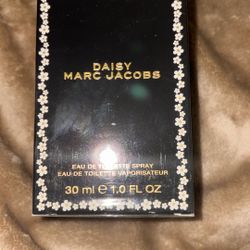 Marc Jacobs Daisy