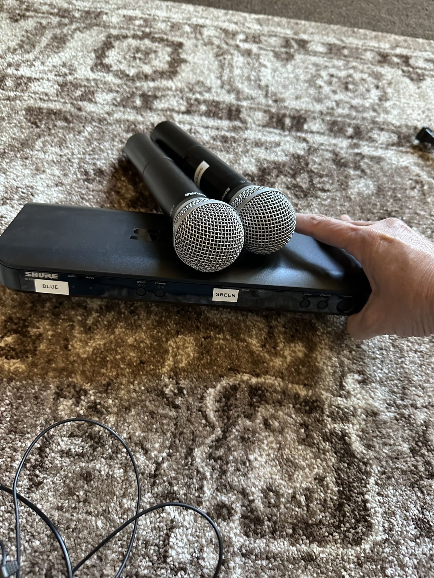 2-channel Wireless Microphone System