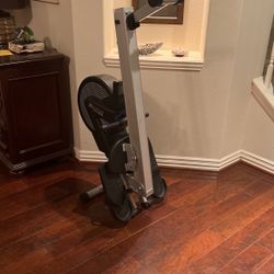 Xterra ERG400 Folding Rowing Machine With 16 Magnetic & Air Resistance Levels