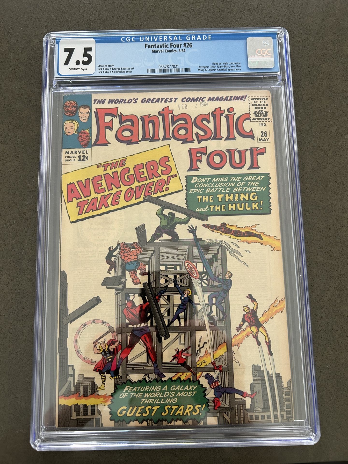 Fantastic Four 26 CGC 7.5 Hulk Avengers Classic Cover