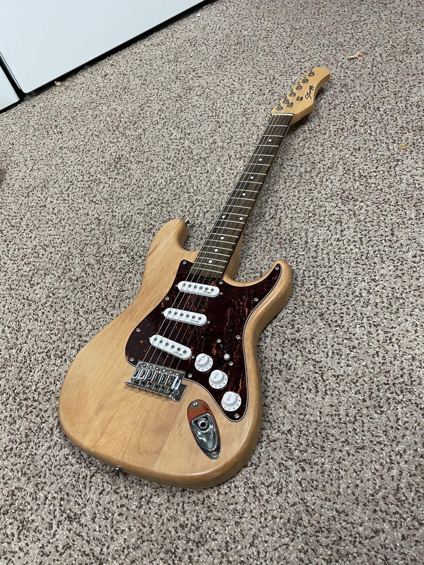 Strat Style Electric Guitar 
