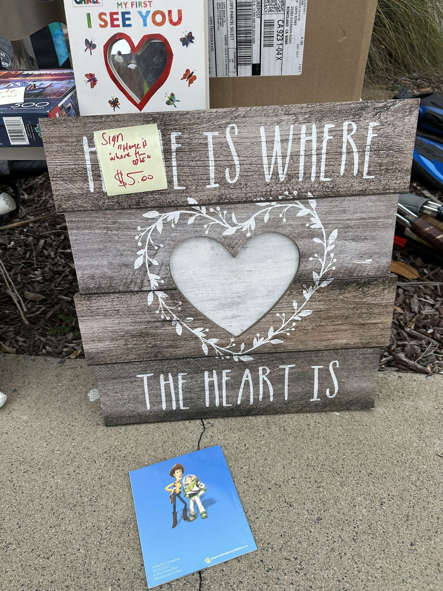 Sign Decor