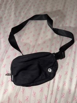 Lulu Fanny pack