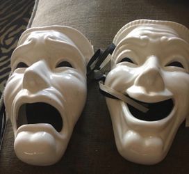 Comedy/tragedy masks