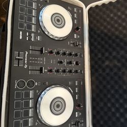 Pioneer DJ DDJ-SB3 DJ Controller