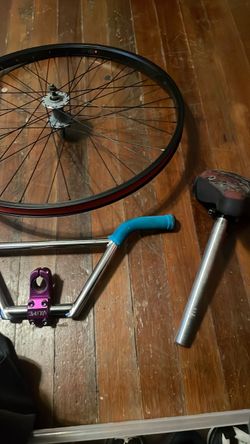 Throne front rim , 2wg bars, purple volume stem, chrome super slant ,Scarface seat