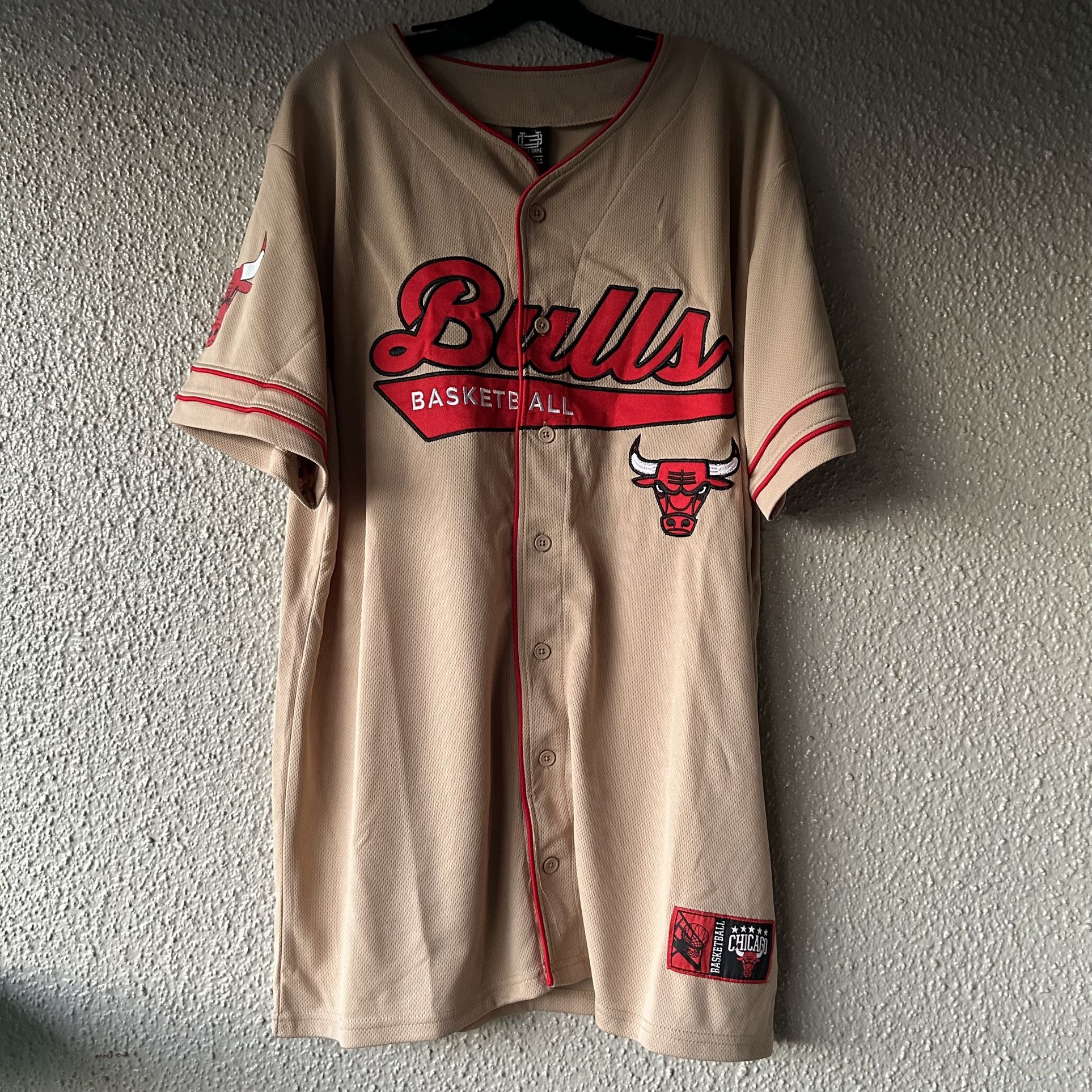 Chicago Bulls jersey baseball style sewn on the front printed back XL NWT new