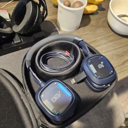 2 Xbox Headsets USB 