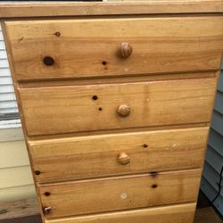 5 Drawer dresser $60