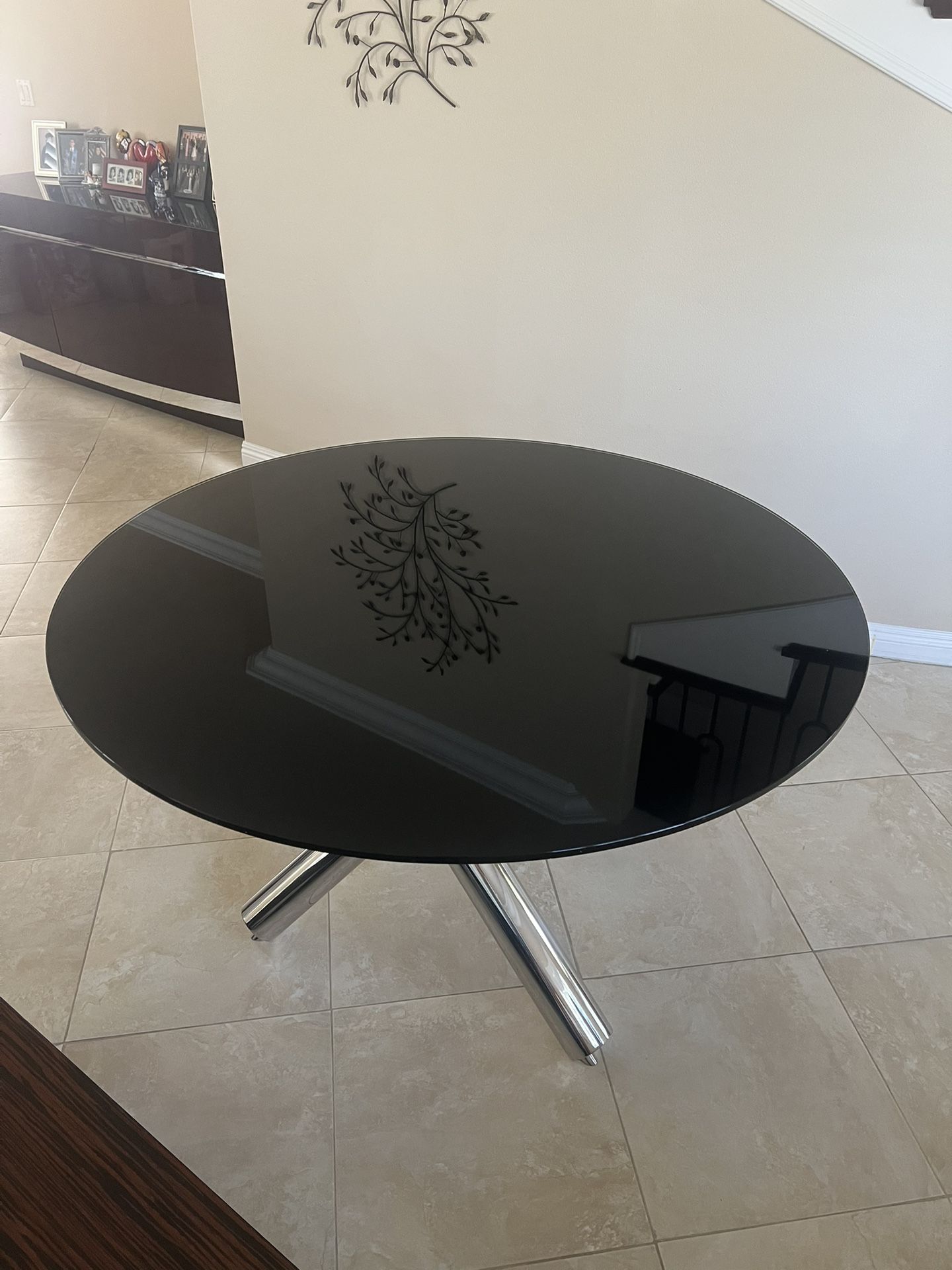 Modern Dining Table (Artsy and Cool)
