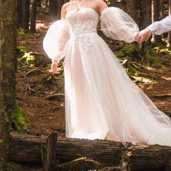 Fairytale Wedding Dress With Detachable Sleeves