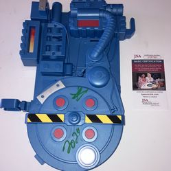 LESLIE JONES PATTY TOLAN SIGNED AUTOGRAPH GHOSTBUSTERS PROTON PACK JSA COA RARE!