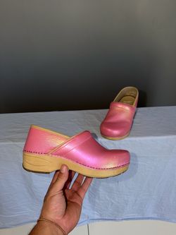 Dansko XP 2.0 Clogs Pink Iridescent Women's Size 38 US 8
