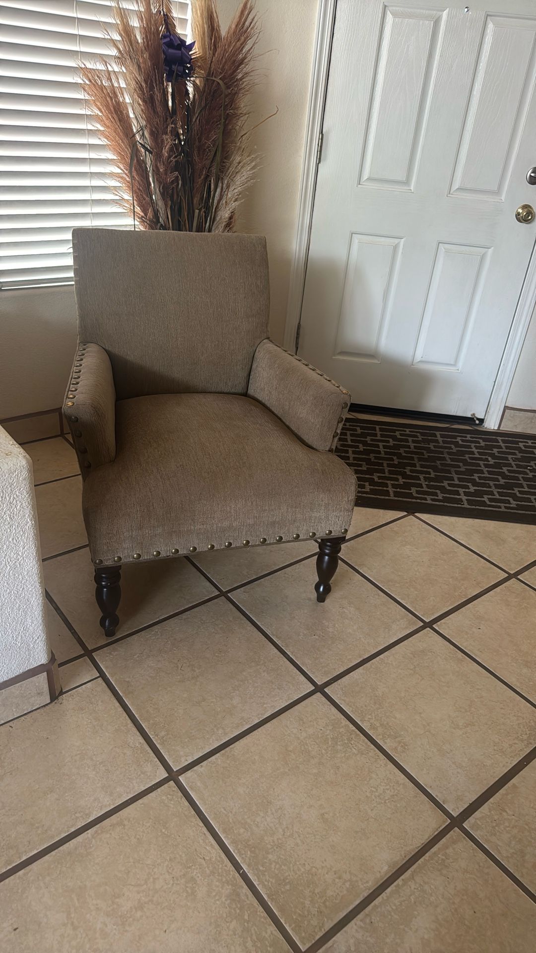 Elegant Arm Chair