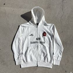 Balenciaga X Manchester United Fits Like A Size Medium Measurements In Pictures