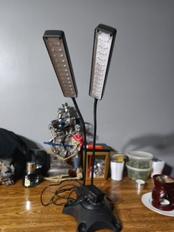 GROW LIGHT