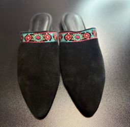 Johnny Was embroidered black suede mule slip-on shoes flats size 10 comfort