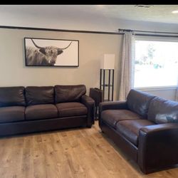 brown Sofa & loveseat Leatherette ~ over all good condition !⭐️⭐️