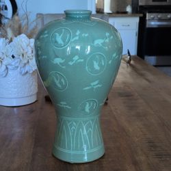 VTG Korean Celadon Cranes 13” Vase Signed Eungwang ROK / US Combined Field Army